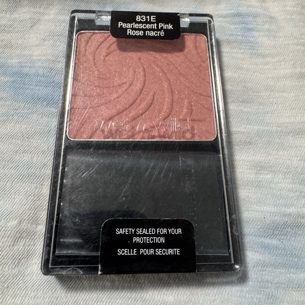 Wet N Wild Coloricon Blush Pearlescent Pink 831E Original Formula Sealed New